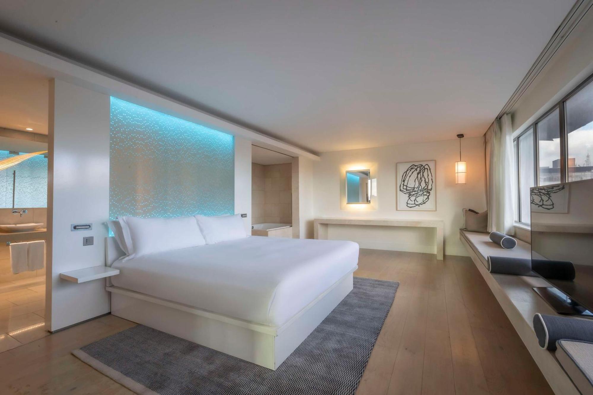 The Morrison Dublin, Curio Collection By Hilton Hotel Kültér fotó A bedroom at the hotel