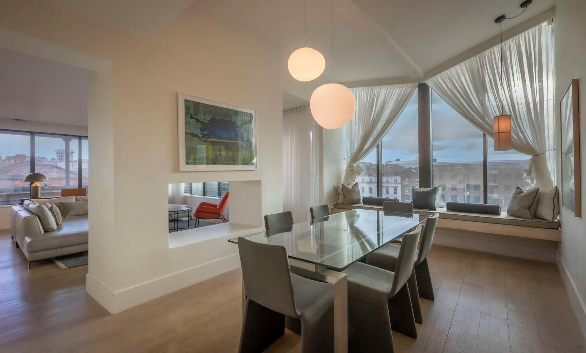 The Morrison Dublin, Curio Collection By Hilton Hotel Kültér fotó A dining room