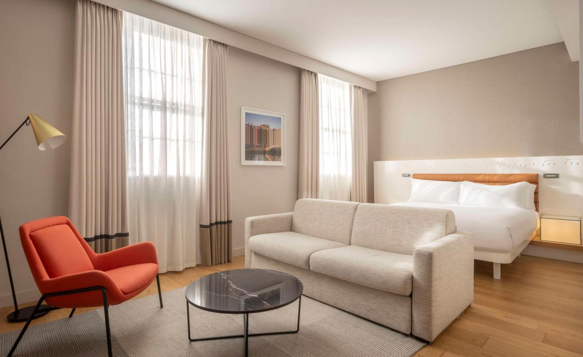 The Morrison Dublin, Curio Collection By Hilton Hotel Kültér fotó A room at the hotel